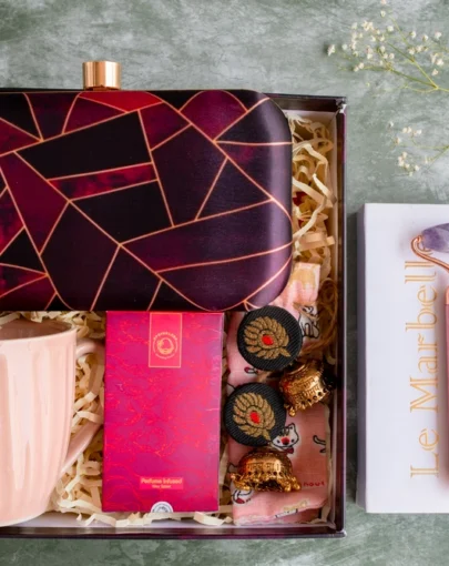Elegant Women's Gift Hamper