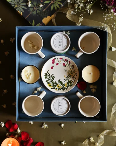 Elegant Cups & Plate